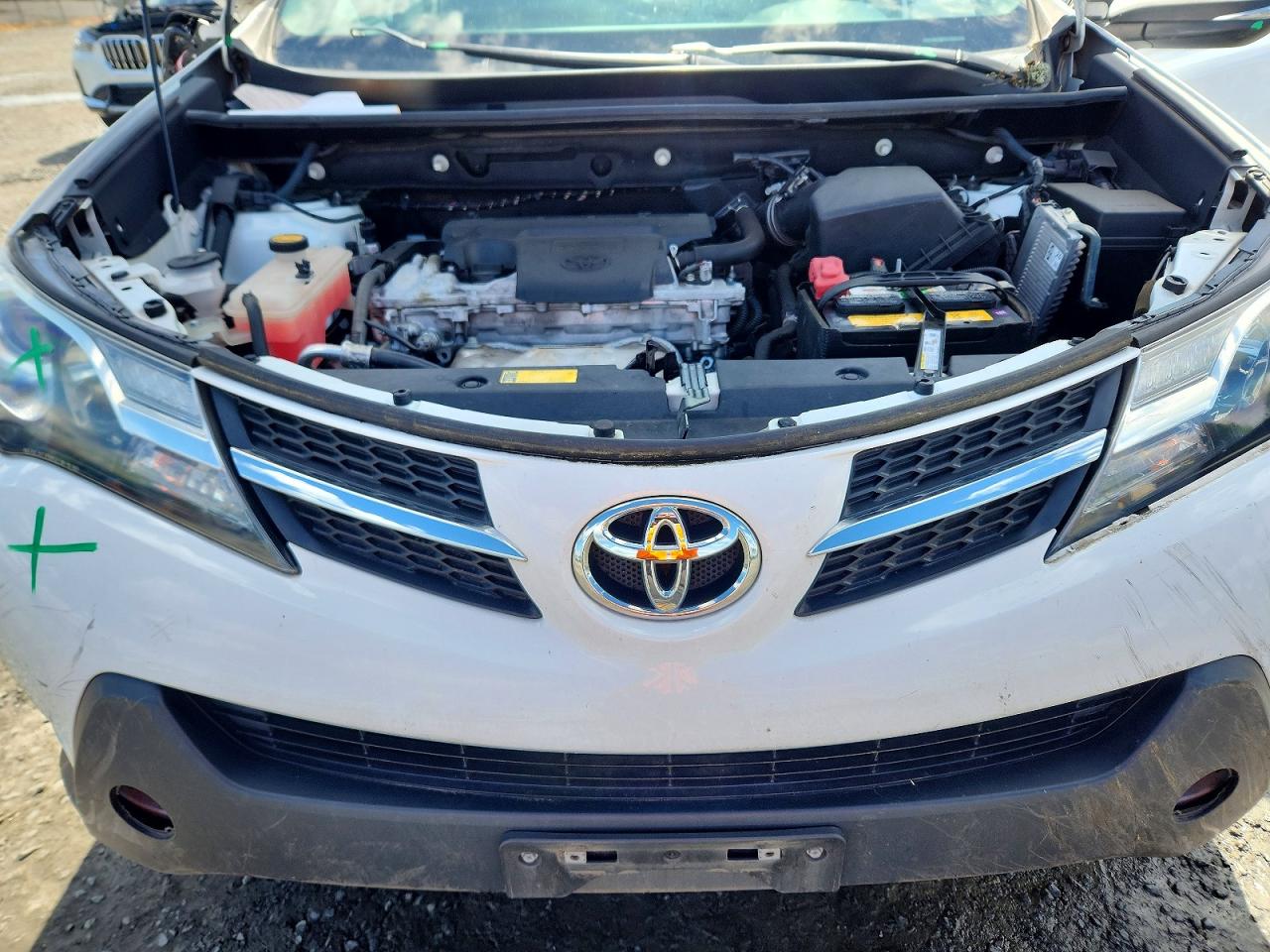 2013 TOYOTA RAV4 XLE photo 23