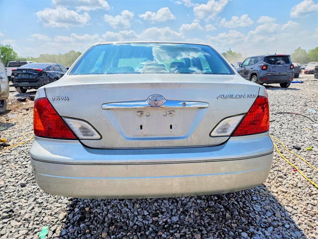 2002 TOYOTA AVALON XLS photo 11