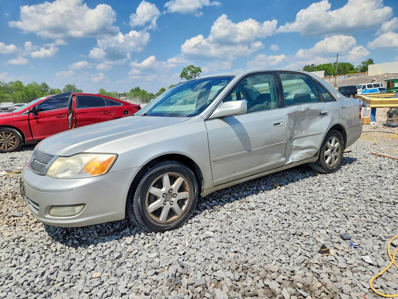 2002 TOYOTA AVALON