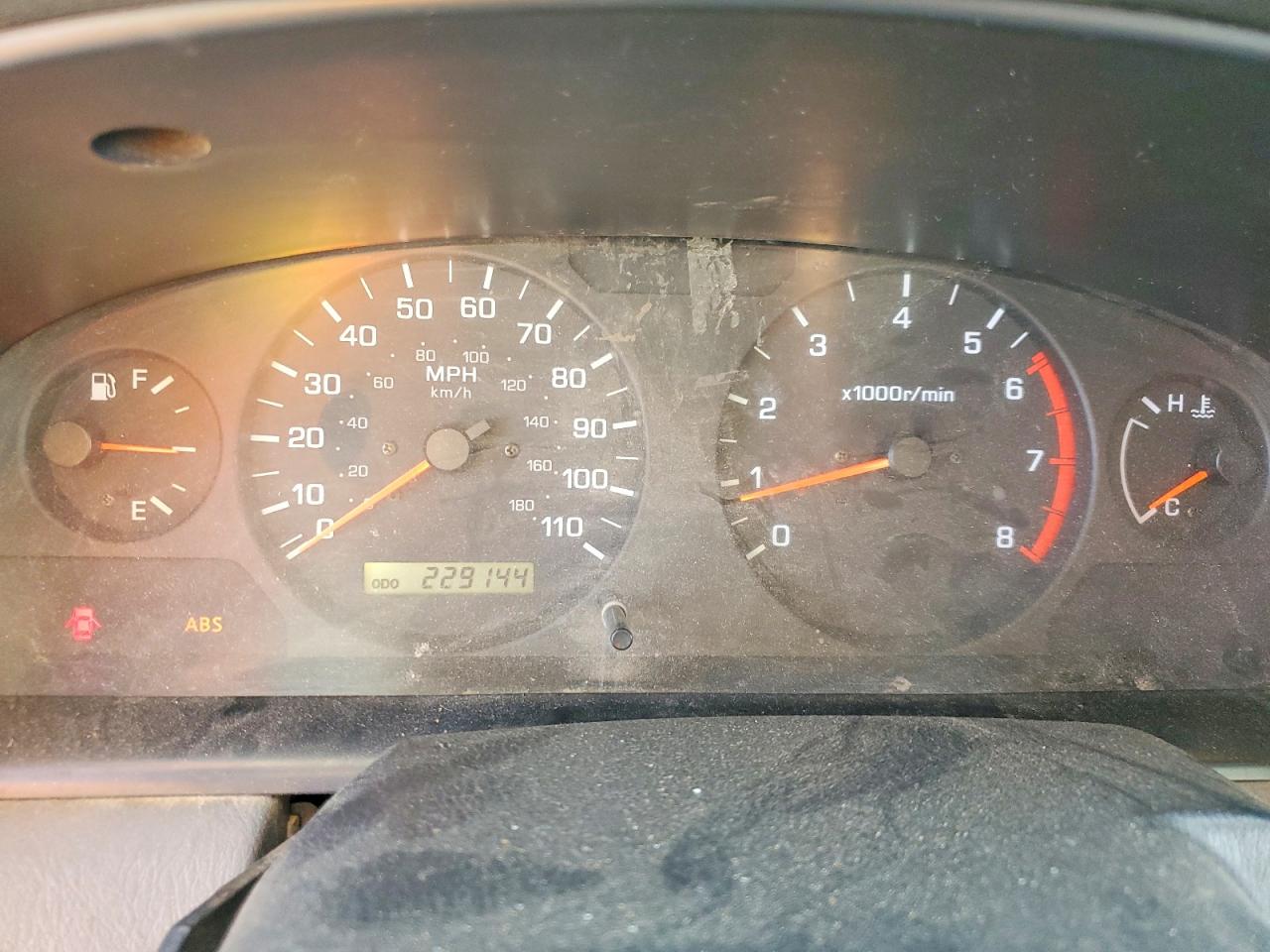 2001 NISSAN FRONTIER XE photo 25