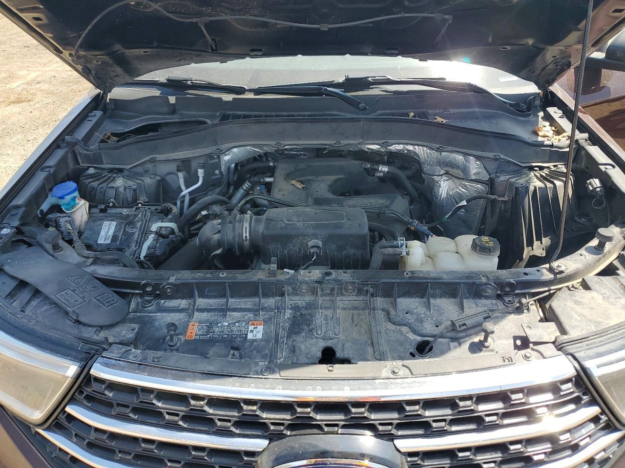 2020 FORD EXPLORER XLT photo 34
