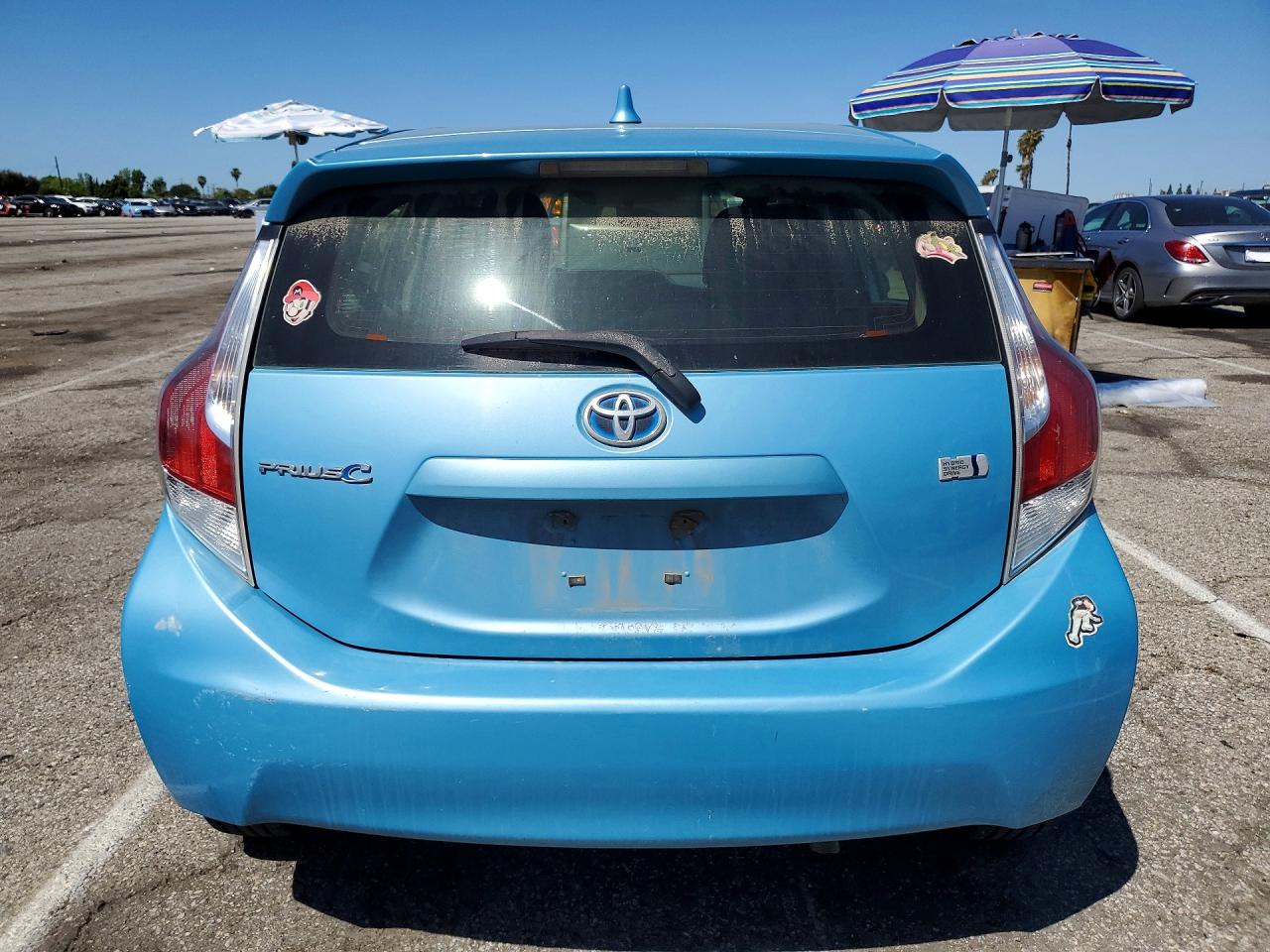 2015 TOYOTA PRIUS C TWO photo 11