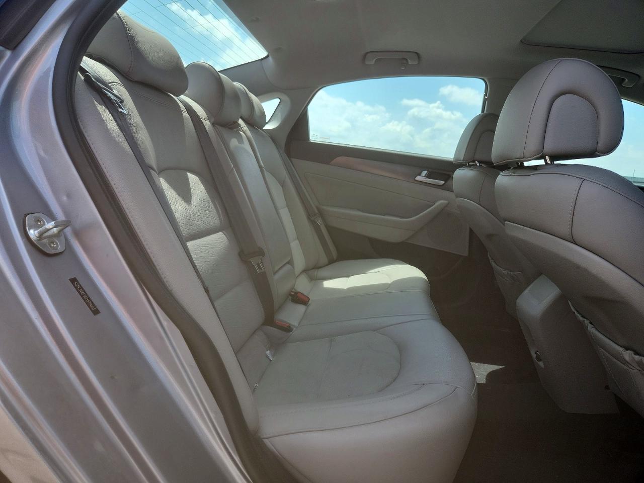 2017 HYUNDAI SONATA SPORT photo 28