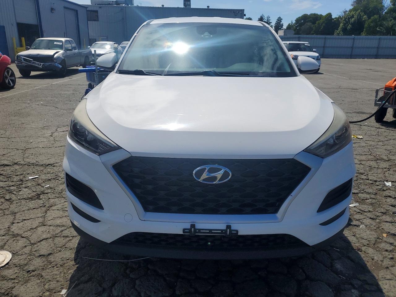 2020 HYUNDAI TUCSON SE photo 13