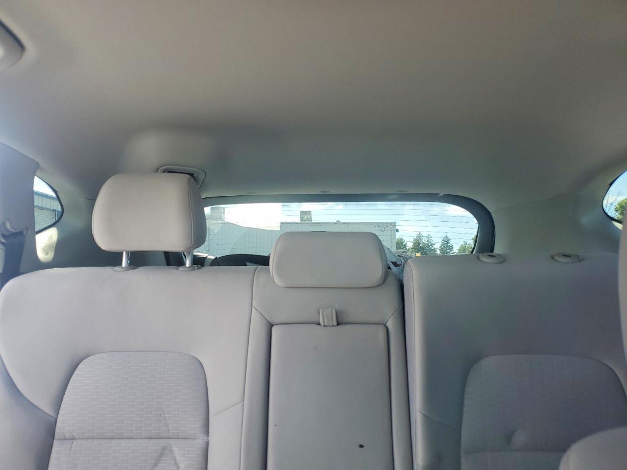 2020 HYUNDAI TUCSON SE photo 28