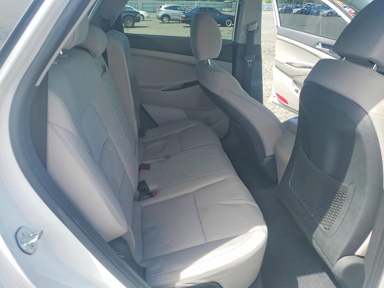 2020 HYUNDAI TUCSON SE photo 31