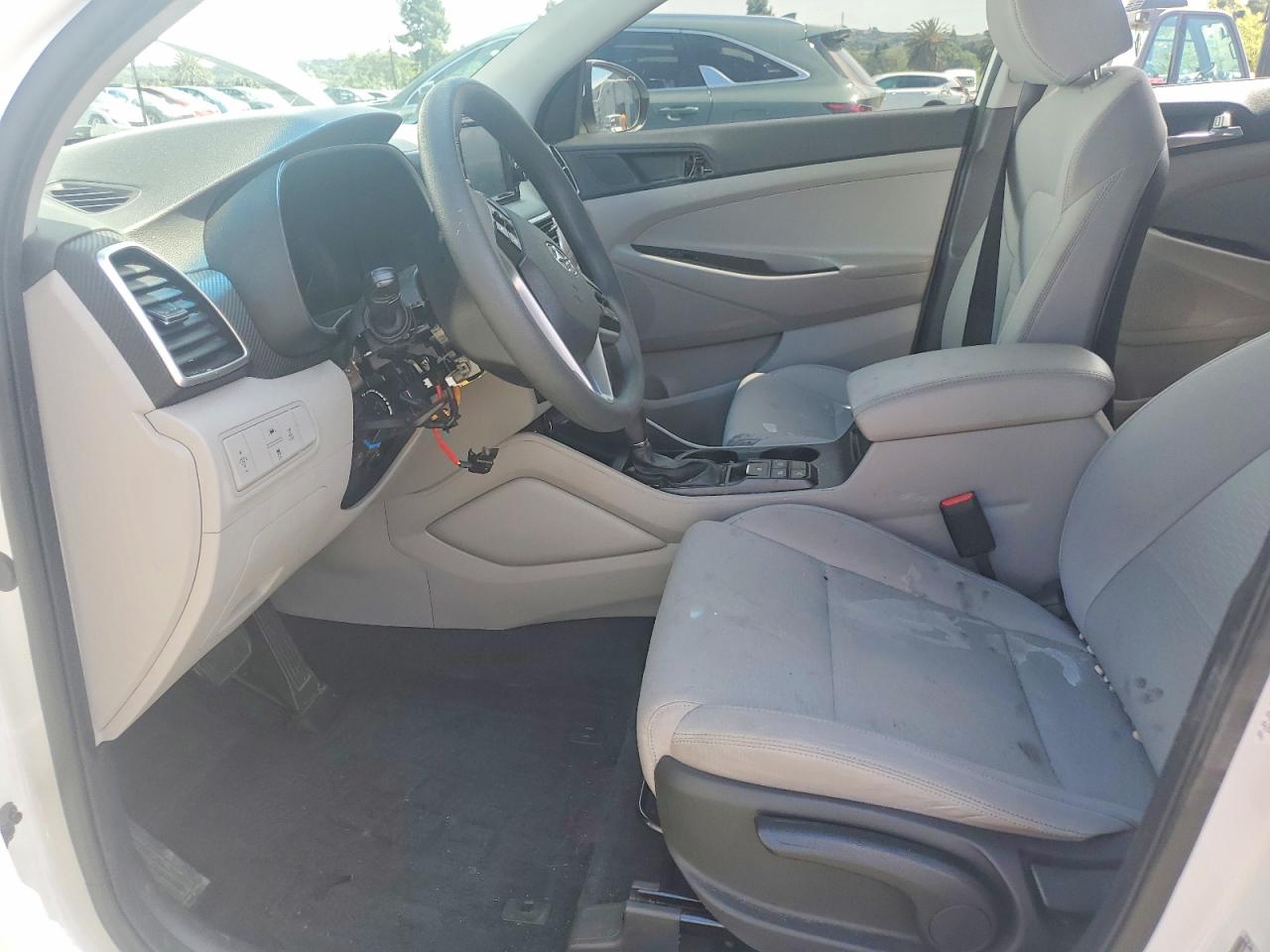 2020 HYUNDAI TUCSON SE photo 19