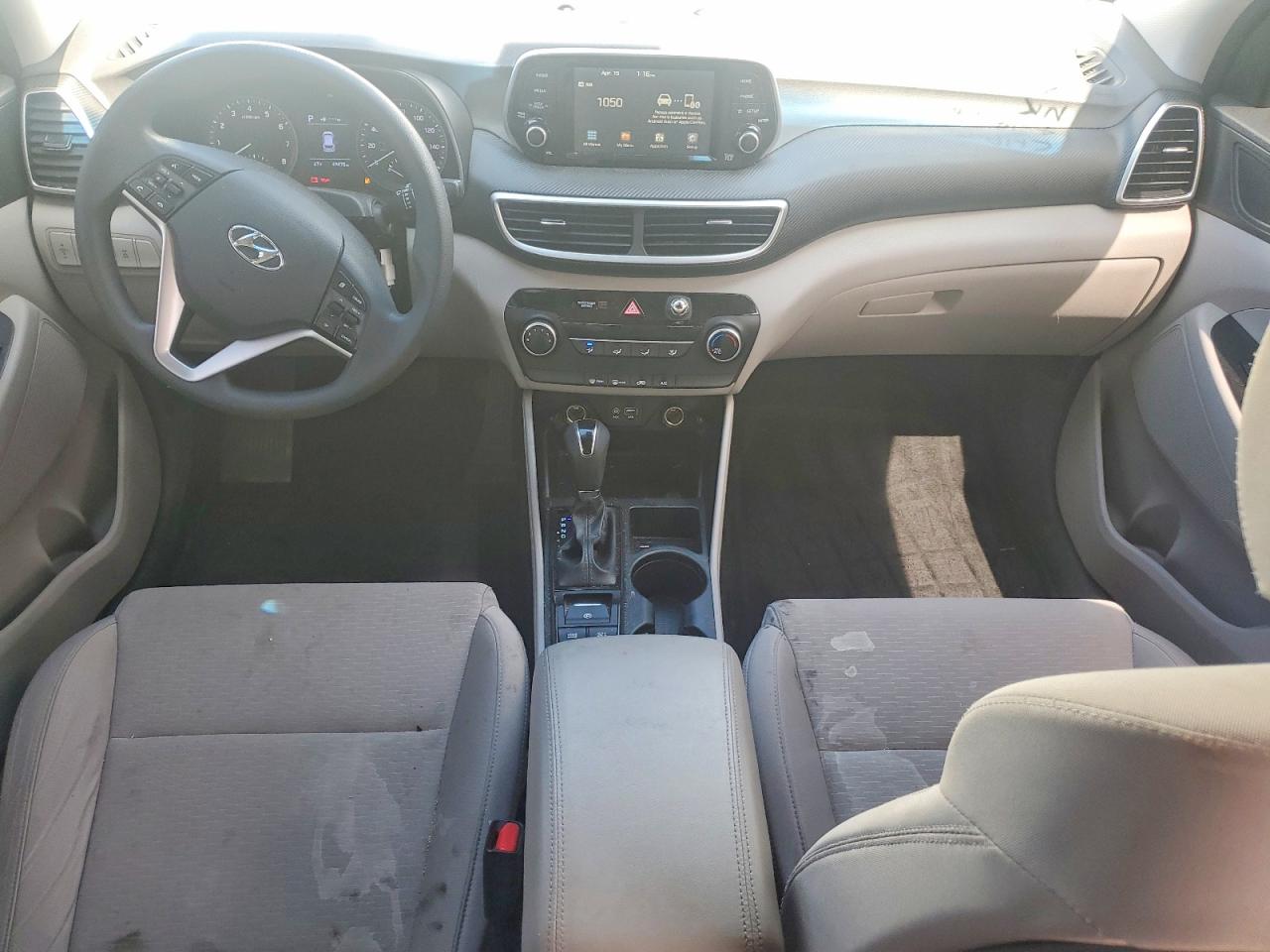 2020 HYUNDAI TUCSON SE photo 22