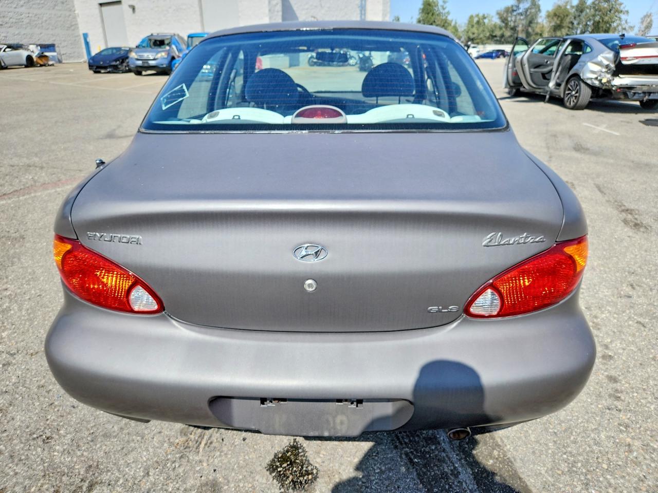 2000 HYUNDAI ELANTRA GLS photo 11