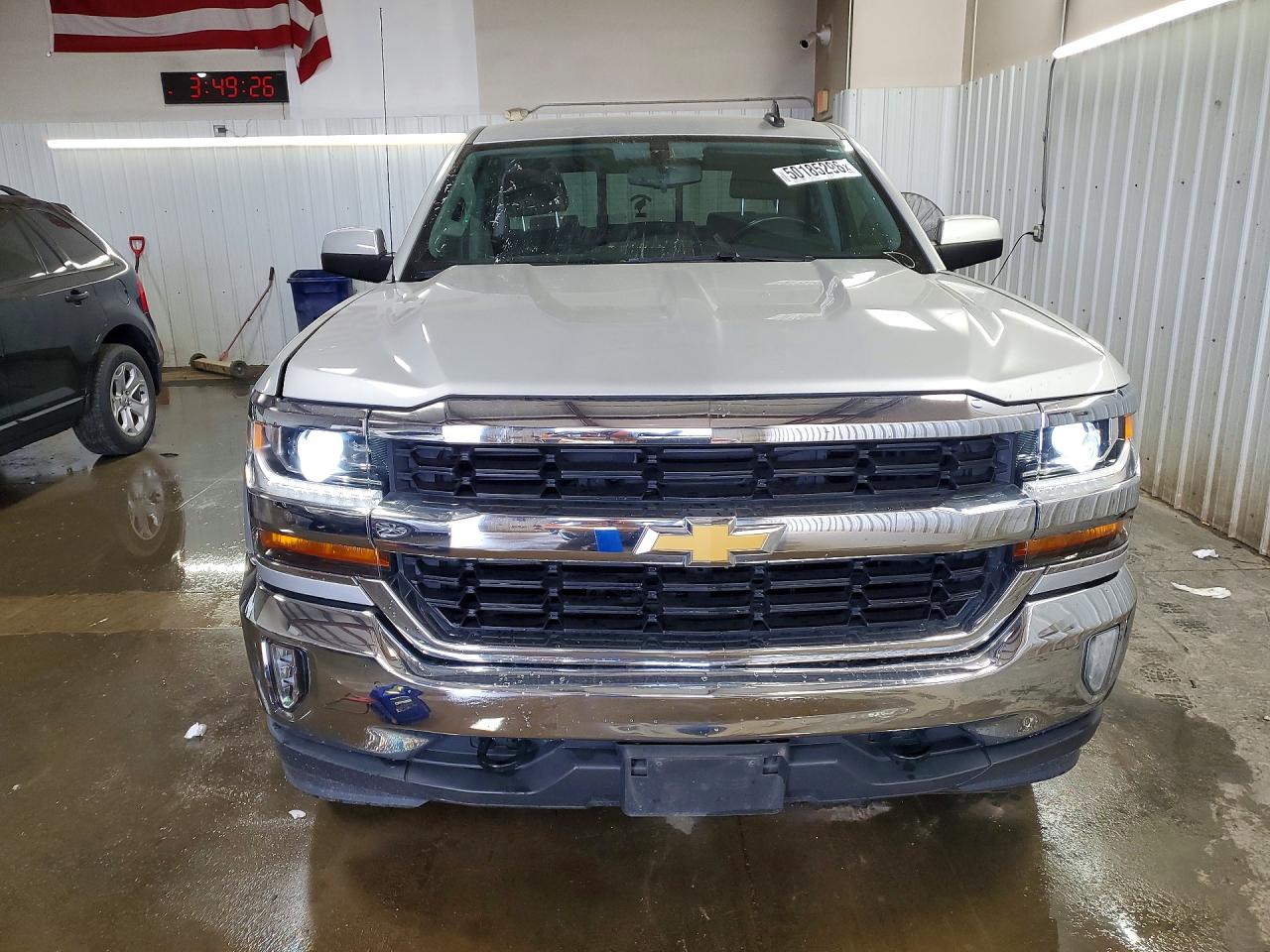 2017 CHEVROLET SILVERADO K1500 LT photo 13