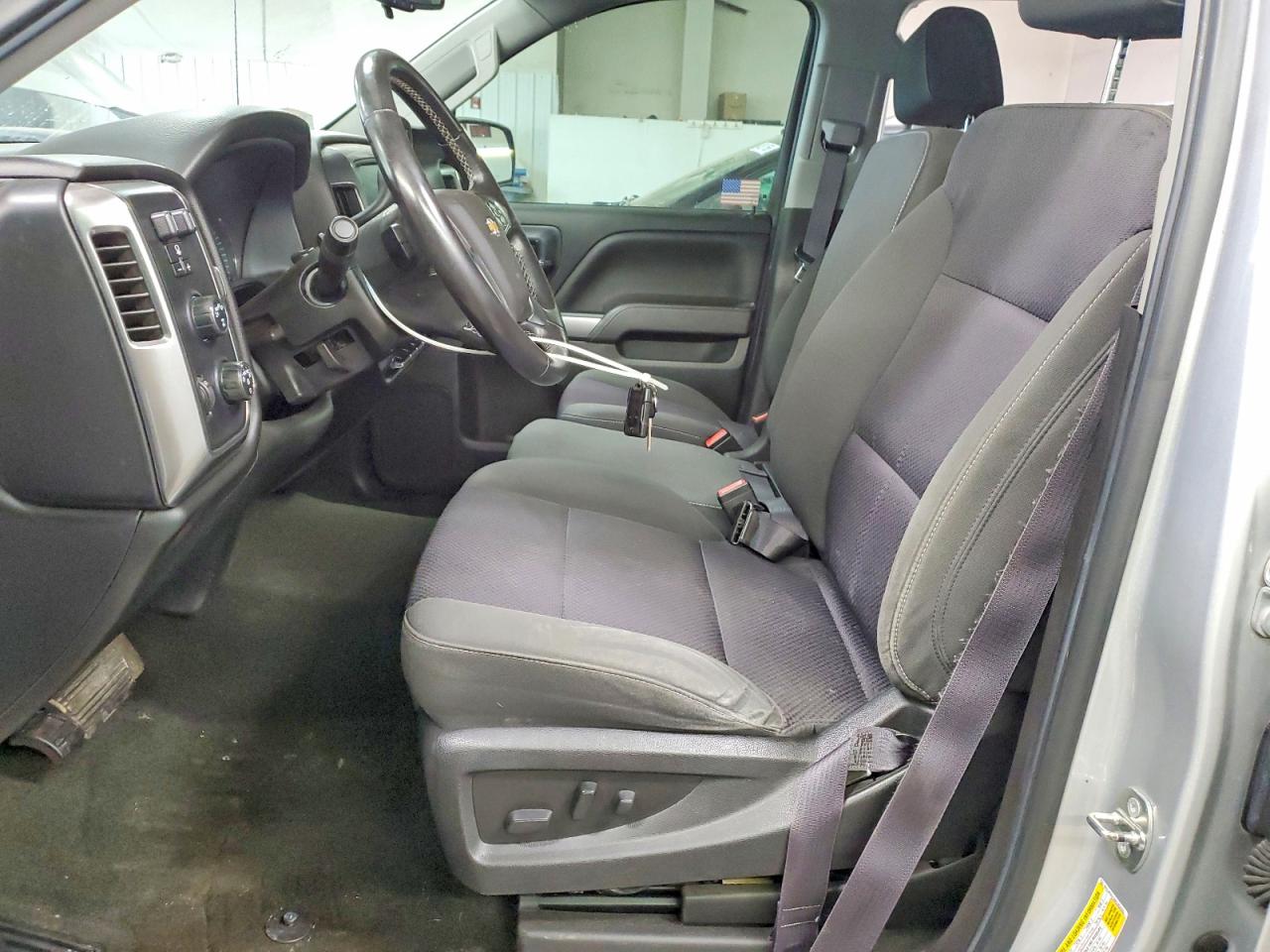 2017 CHEVROLET SILVERADO K1500 LT photo 19