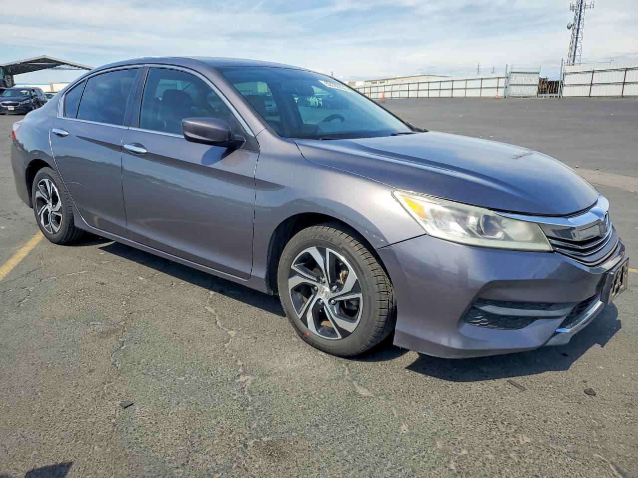 2016 HONDA ACCORD LX photo 4