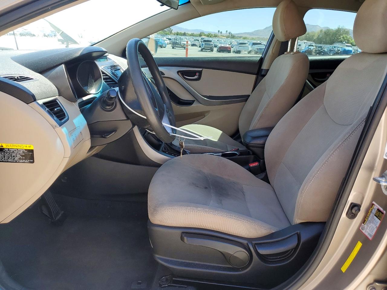 2016 HYUNDAI ELANTRA SE photo 13