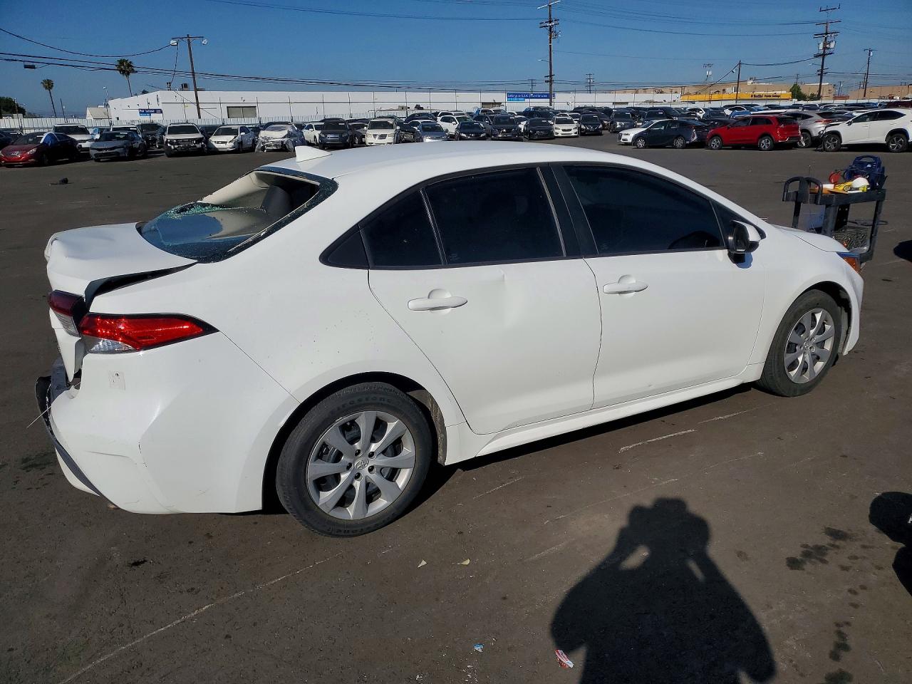 2020 TOYOTA COROLLA LE photo 5
