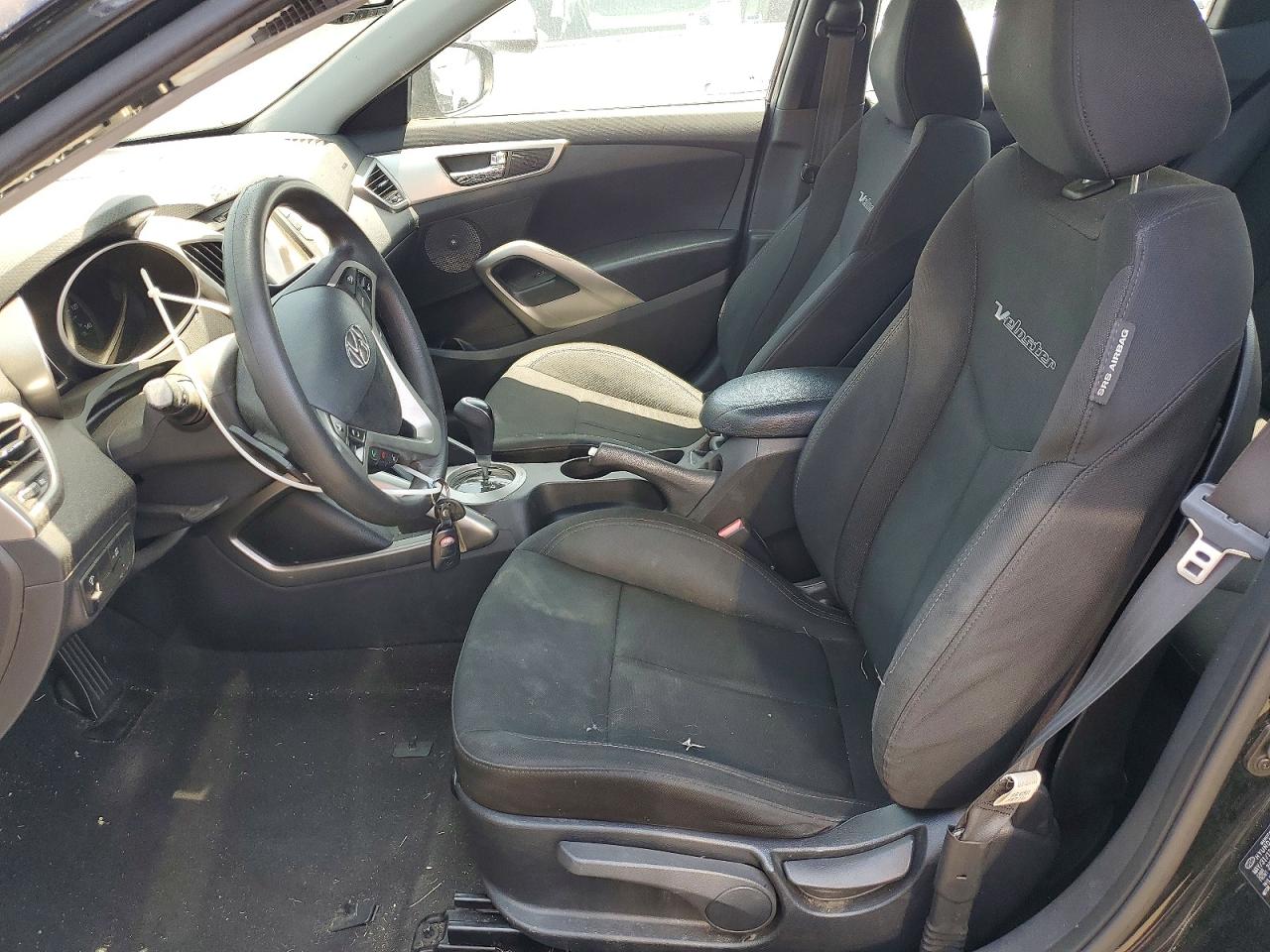 2013 HYUNDAI VELOSTER BASE photo 19