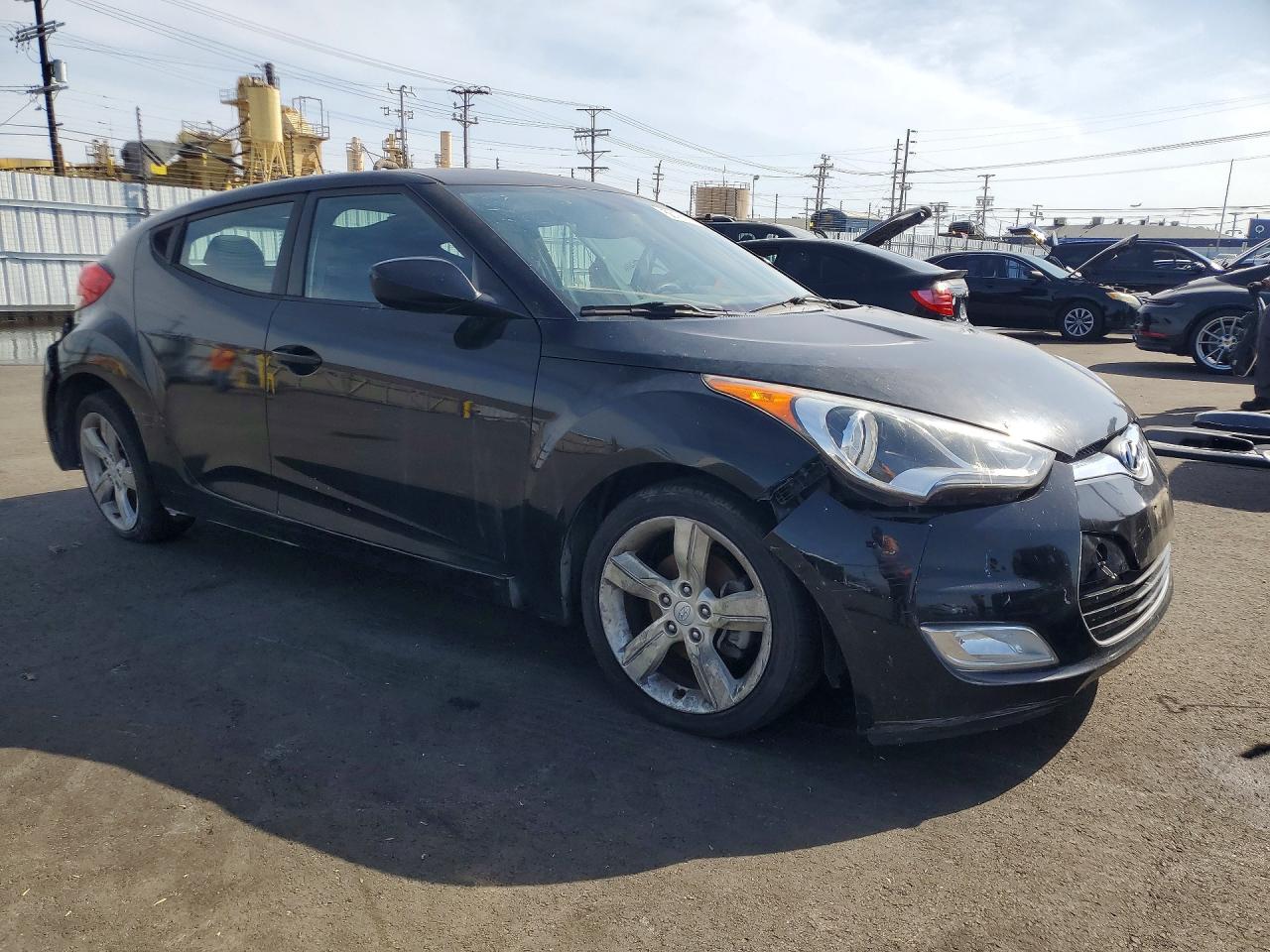 2013 HYUNDAI VELOSTER BASE photo 10