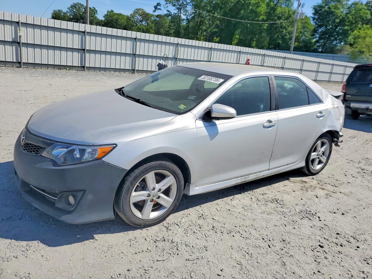 2014 TOYOTA CAMRY