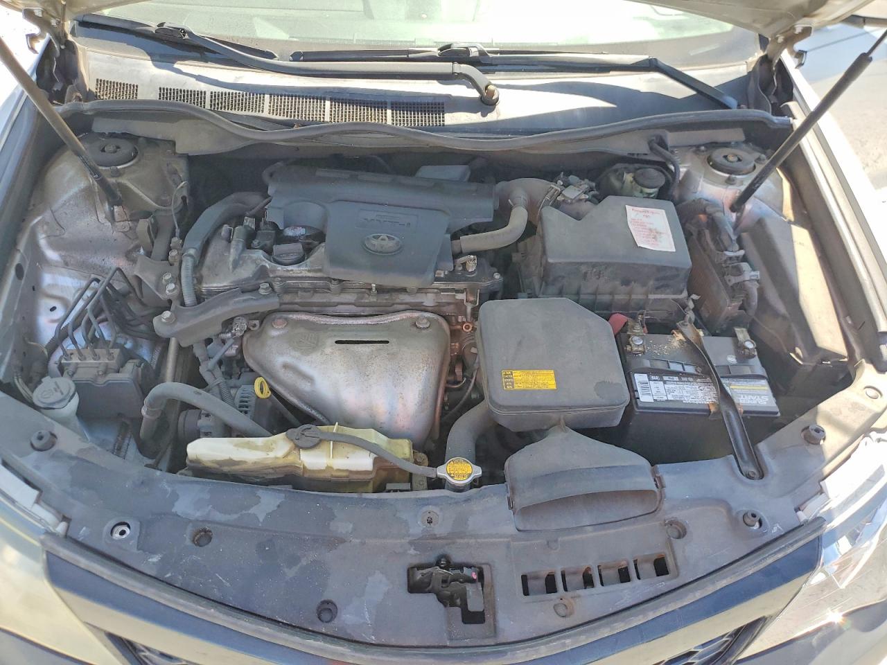 2014 TOYOTA CAMRY SE photo 11