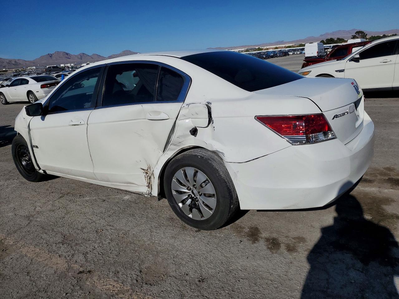 2010 HONDA ACCORD LX photo 3