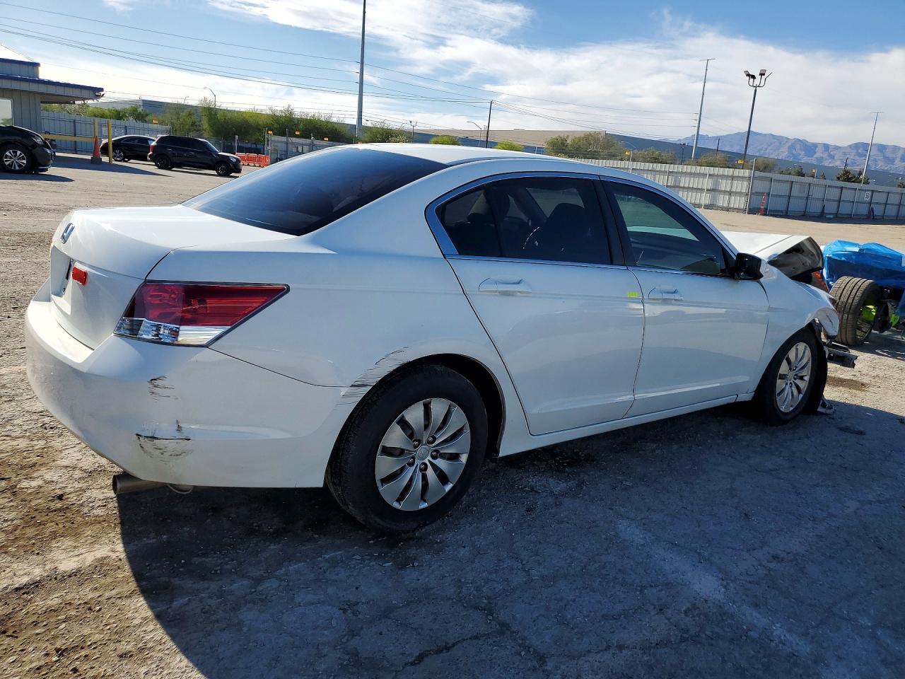 2010 HONDA ACCORD LX photo 5