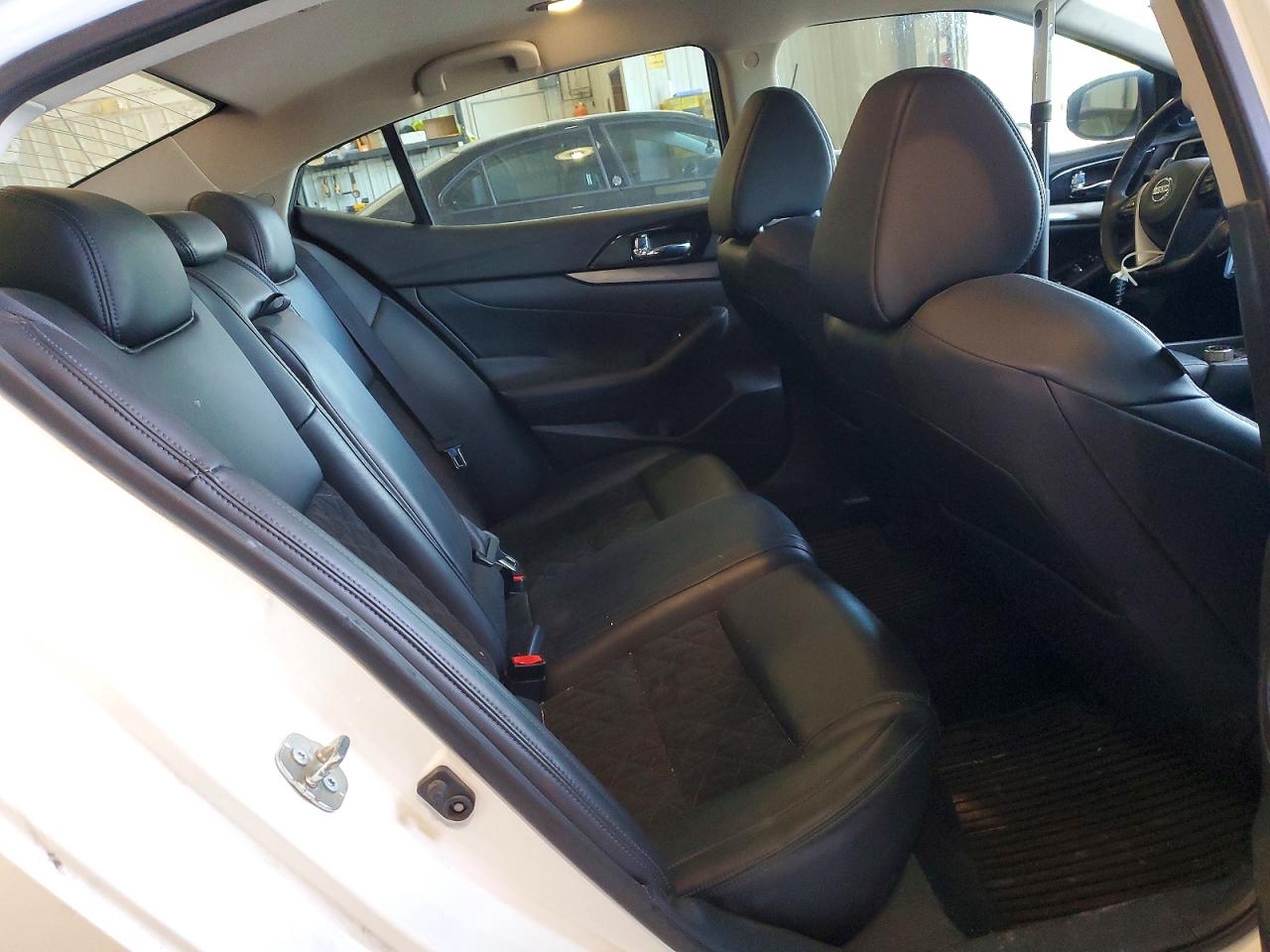 2017 NISSAN MAXIMA 3.5 SR photo 19