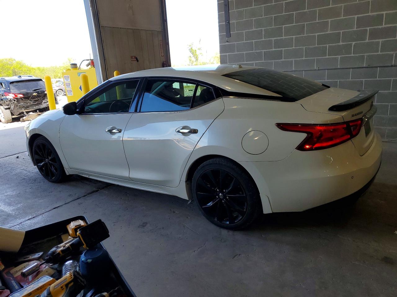2017 NISSAN MAXIMA 3.5 SR photo 3