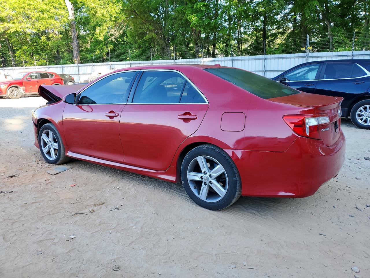2012 TOYOTA CAMRY SE photo 4