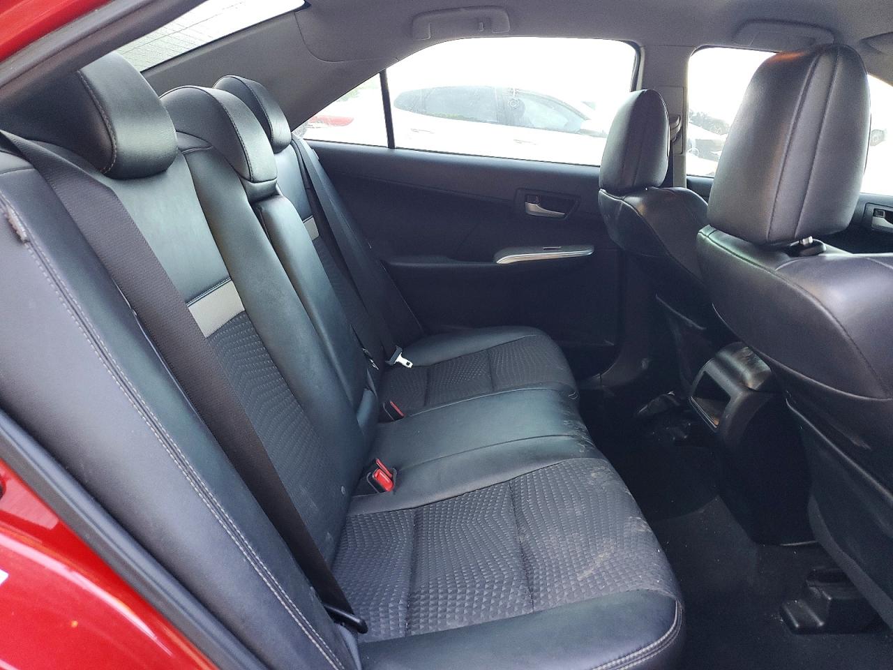 2012 TOYOTA CAMRY SE photo 28