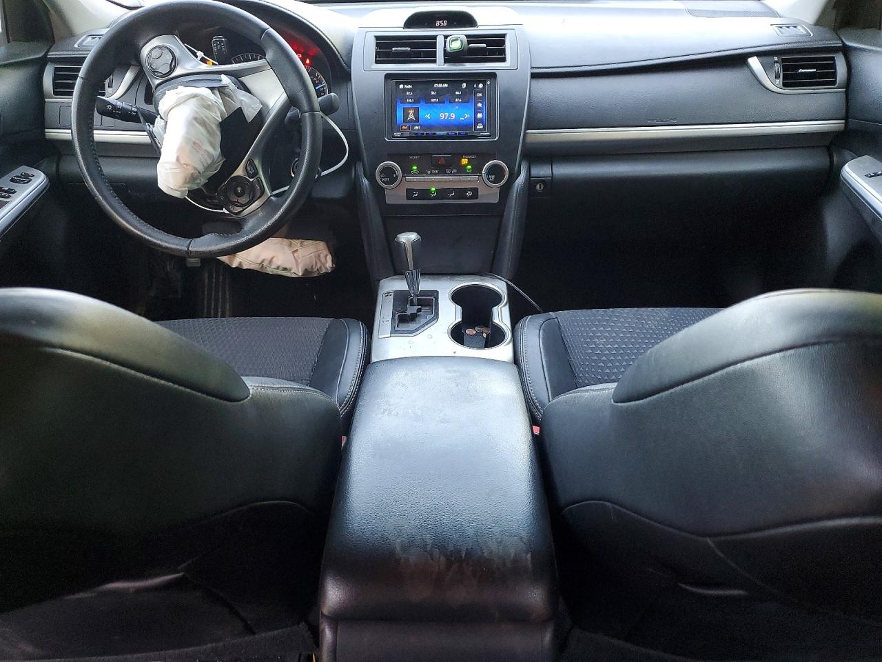 2012 TOYOTA CAMRY SE photo 22