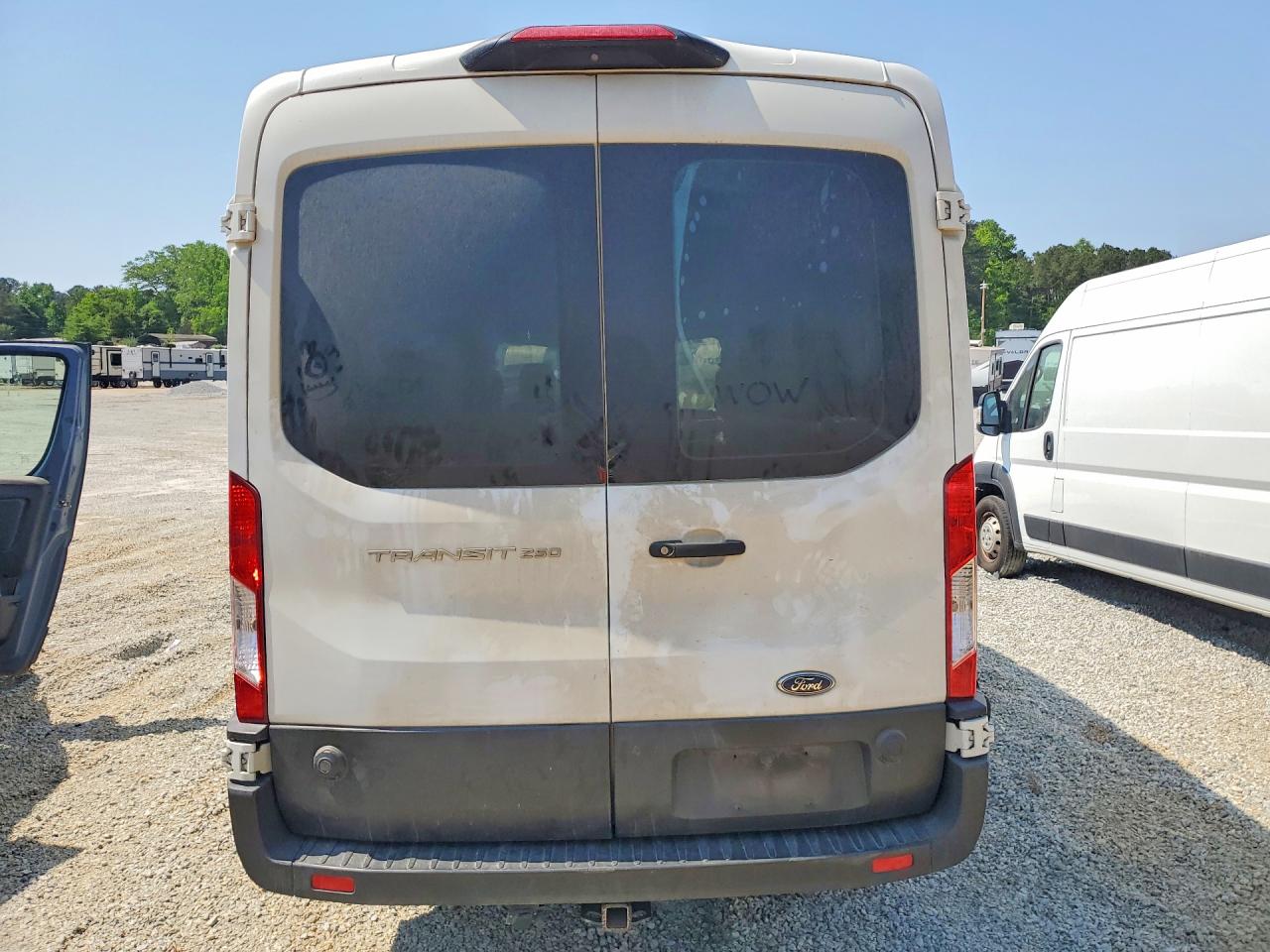 2020 FORD TRANSIT 250 DELIVERY VAN photo 16