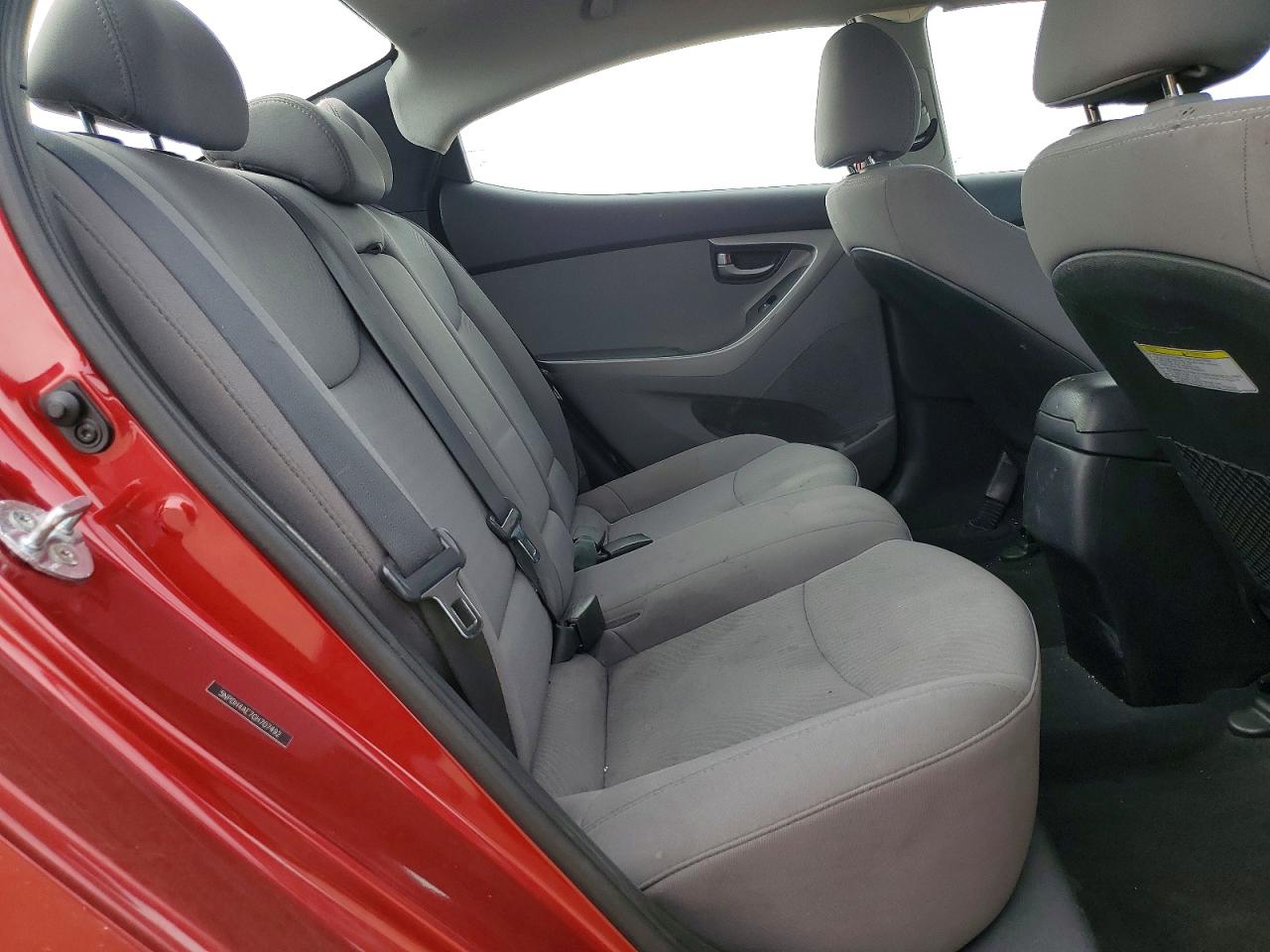 2016 HYUNDAI ELANTRA SE photo 19