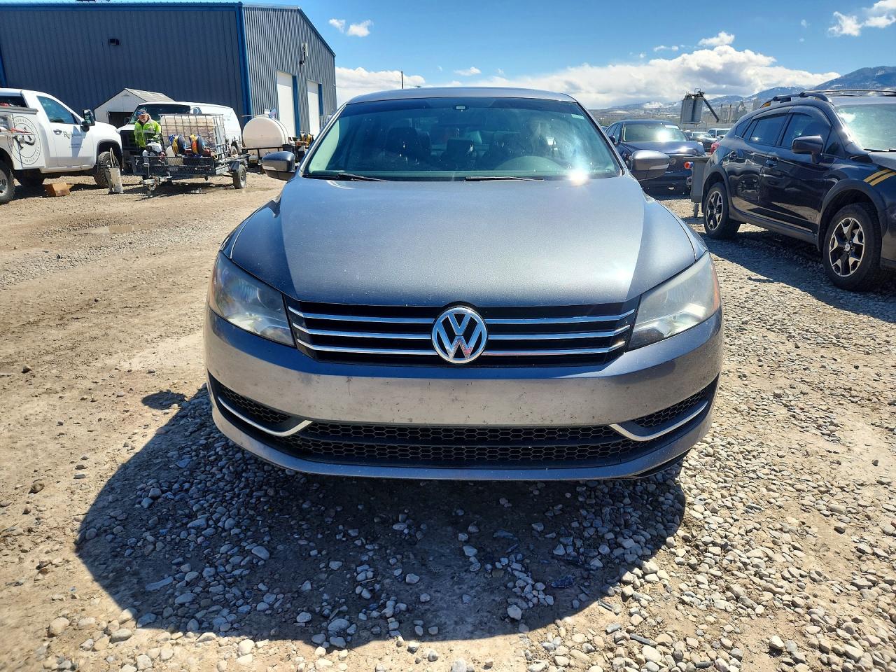 2014 VOLKSWAGEN PASSAT SE photo 13