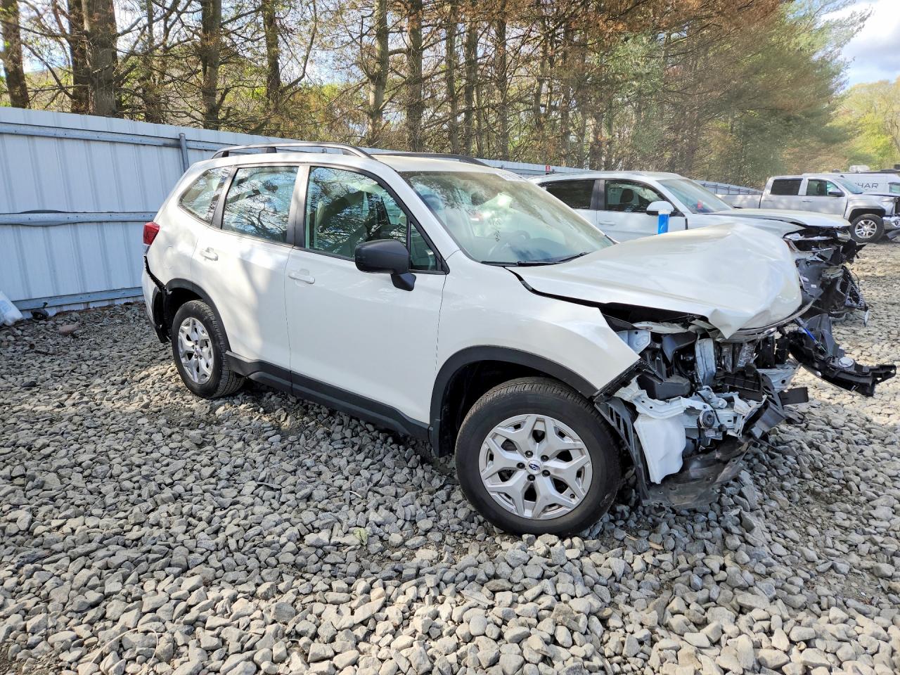 2021 SUBARU FORESTER photo 7