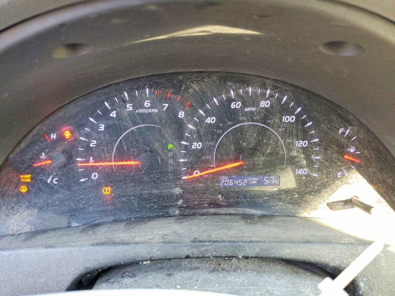2011 TOYOTA CAMRY LE photo 25