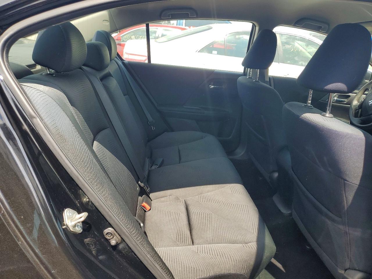 2015 HONDA ACCORD LX photo 28