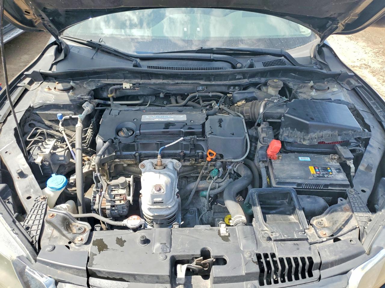 2015 HONDA ACCORD LX photo 31