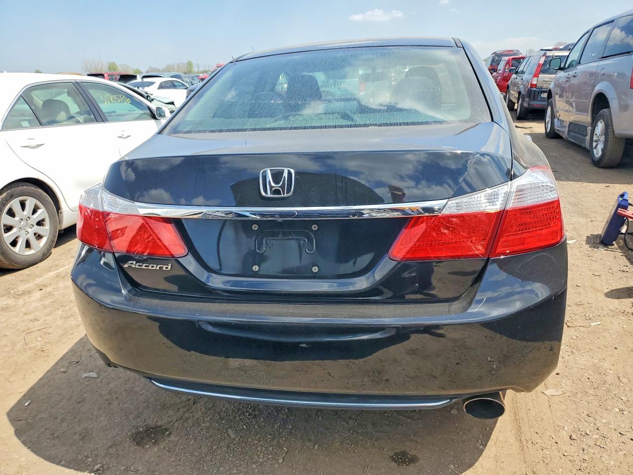 2015 HONDA ACCORD LX photo 16