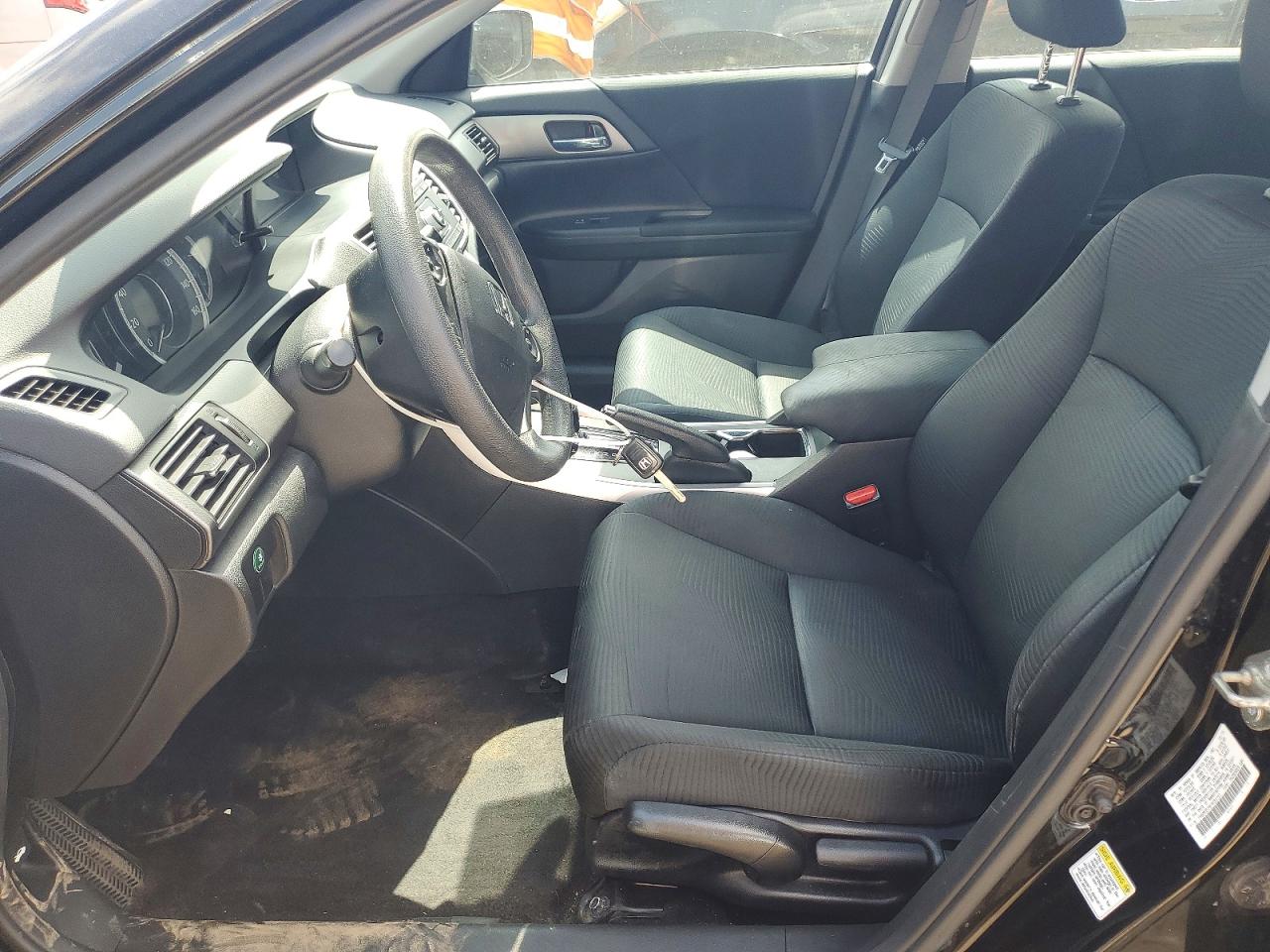 2015 HONDA ACCORD LX photo 19