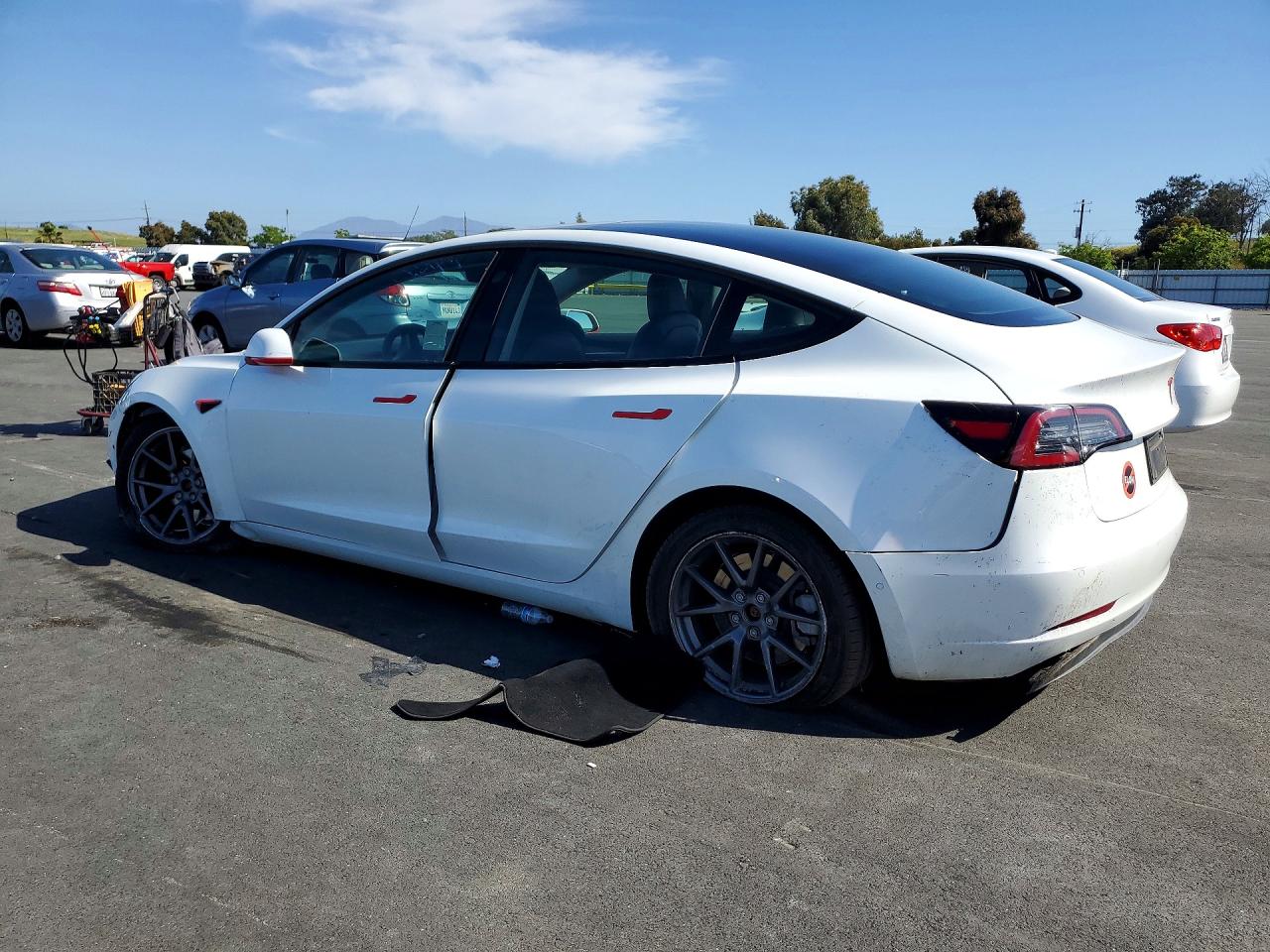 2022 TESLA MODEL 3 photo 3