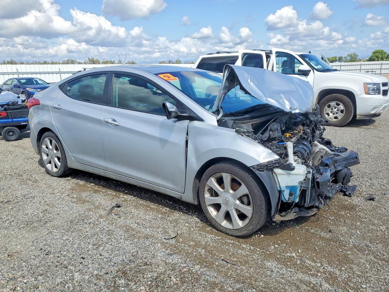 2013 HYUNDAI ELANTRA LIMITED photo 4