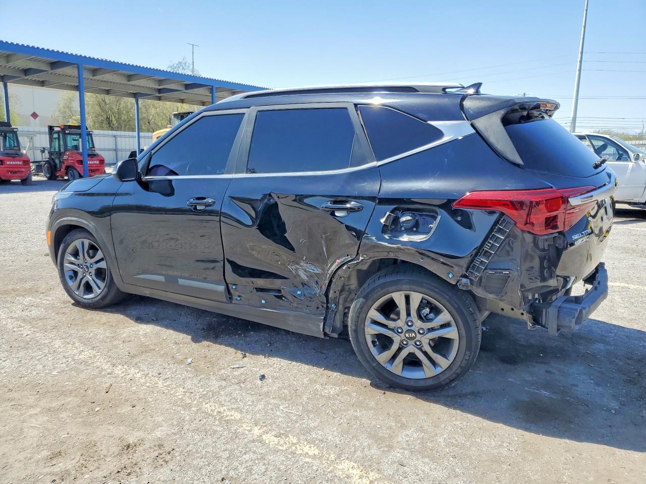 2021 KIA SELTOS S photo 3