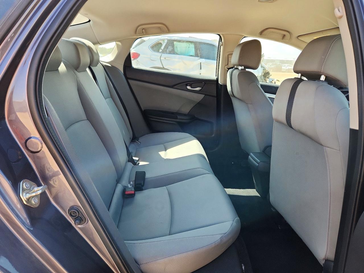 2016 HONDA CIVIC LX photo 10