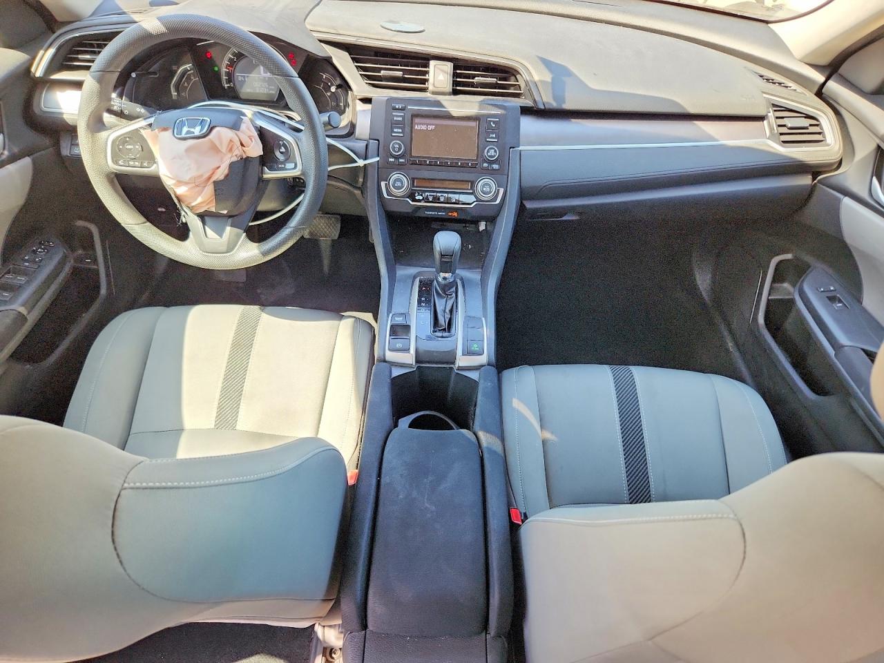 2016 HONDA CIVIC LX photo 8