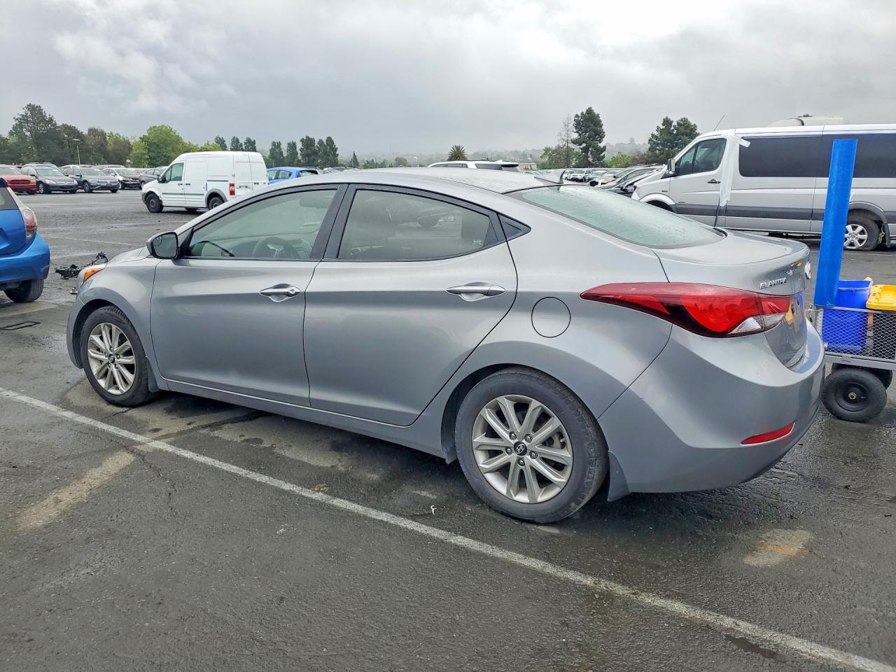2015 HYUNDAI ELANTRA SE photo 3