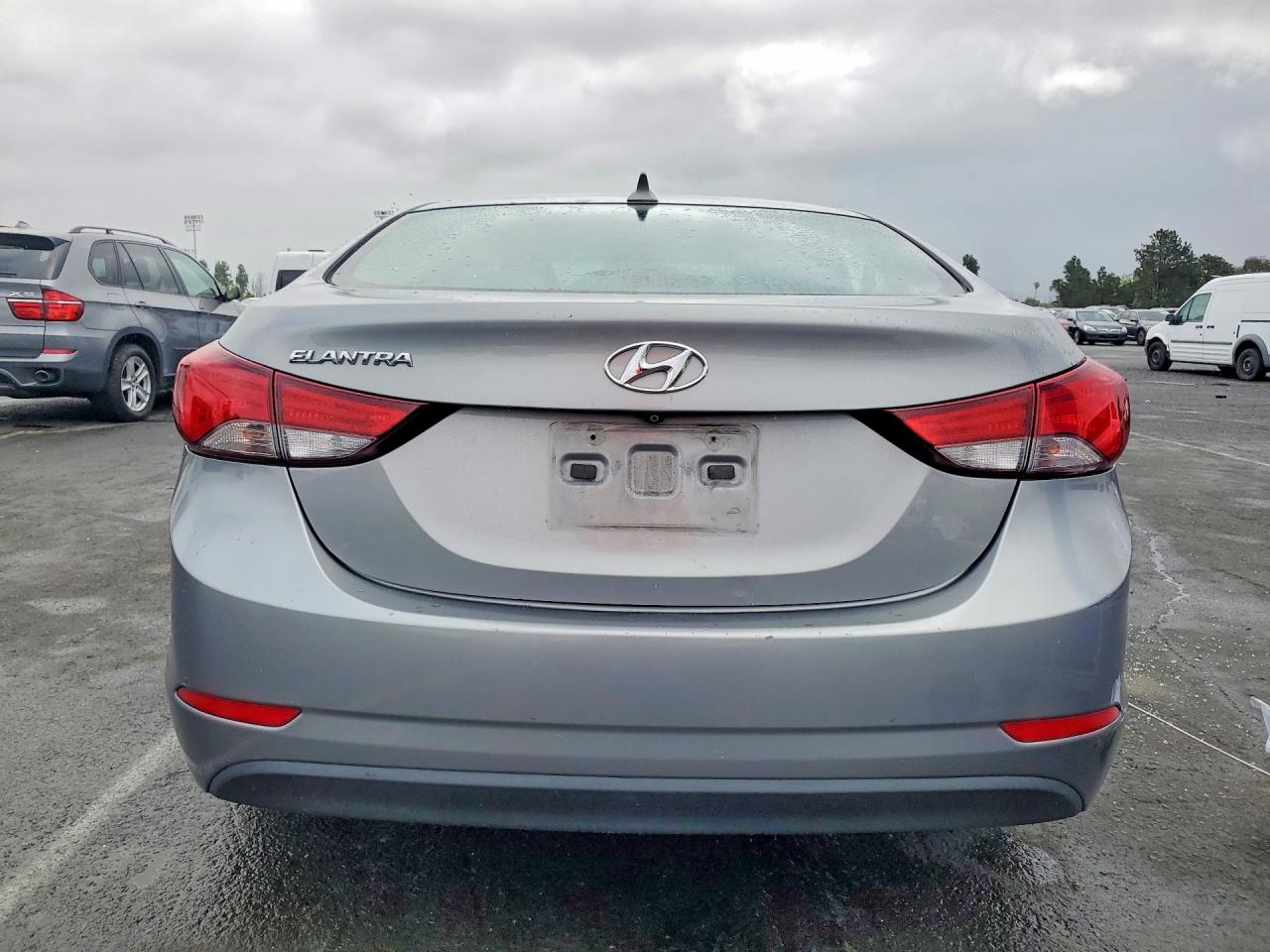 2015 HYUNDAI ELANTRA SE photo 11