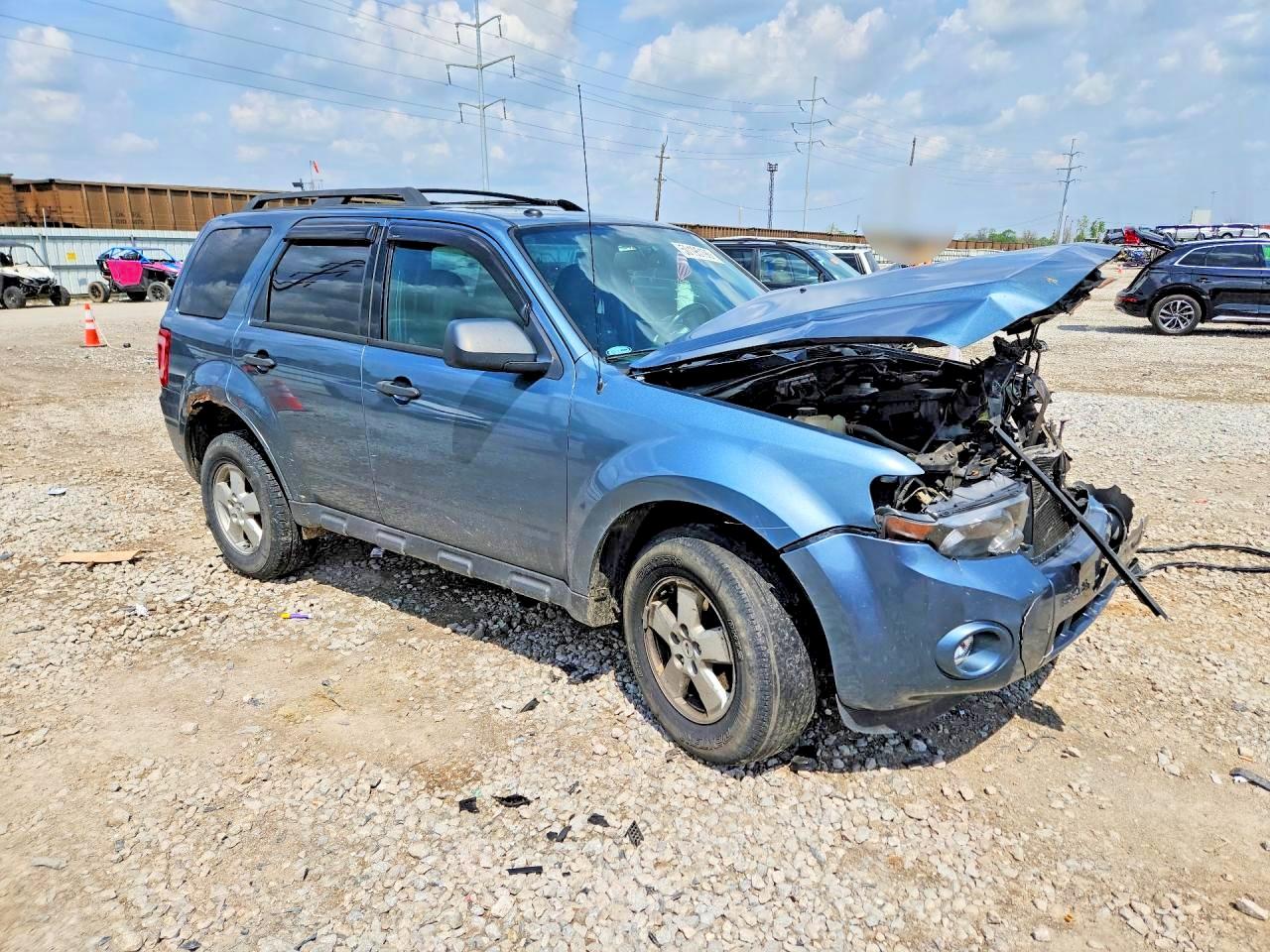 2012 FORD ESCAPE XLT photo 4