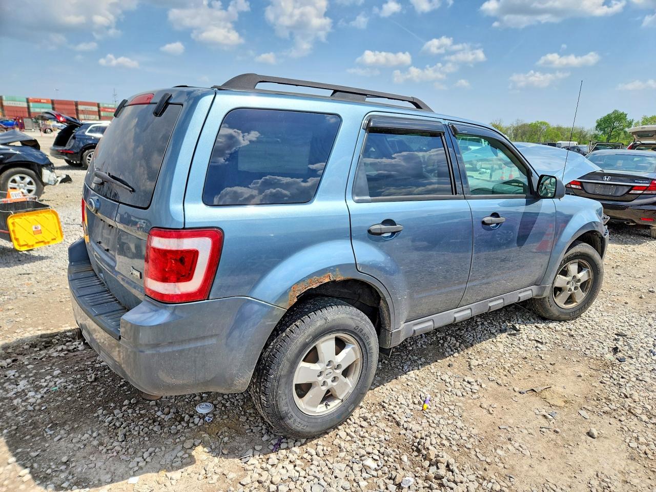 2012 FORD ESCAPE XLT photo 3