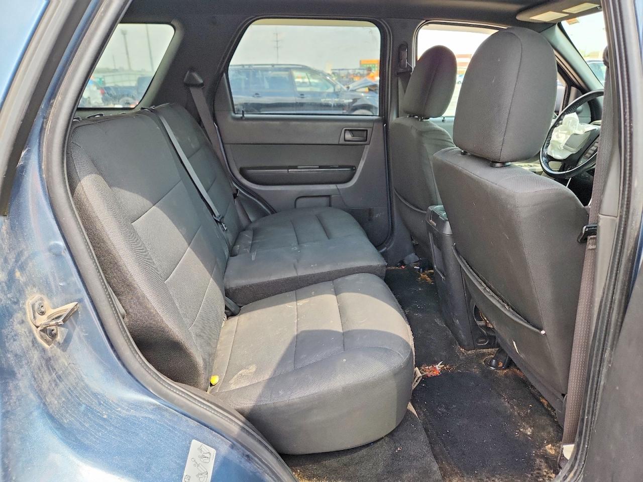 2012 FORD ESCAPE XLT photo 11