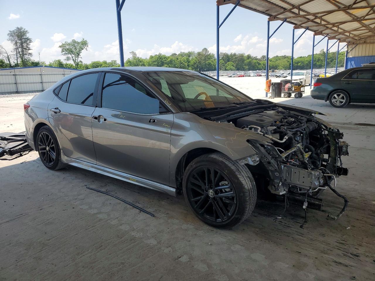 2025 TOYOTA CAMRY SE photo 4