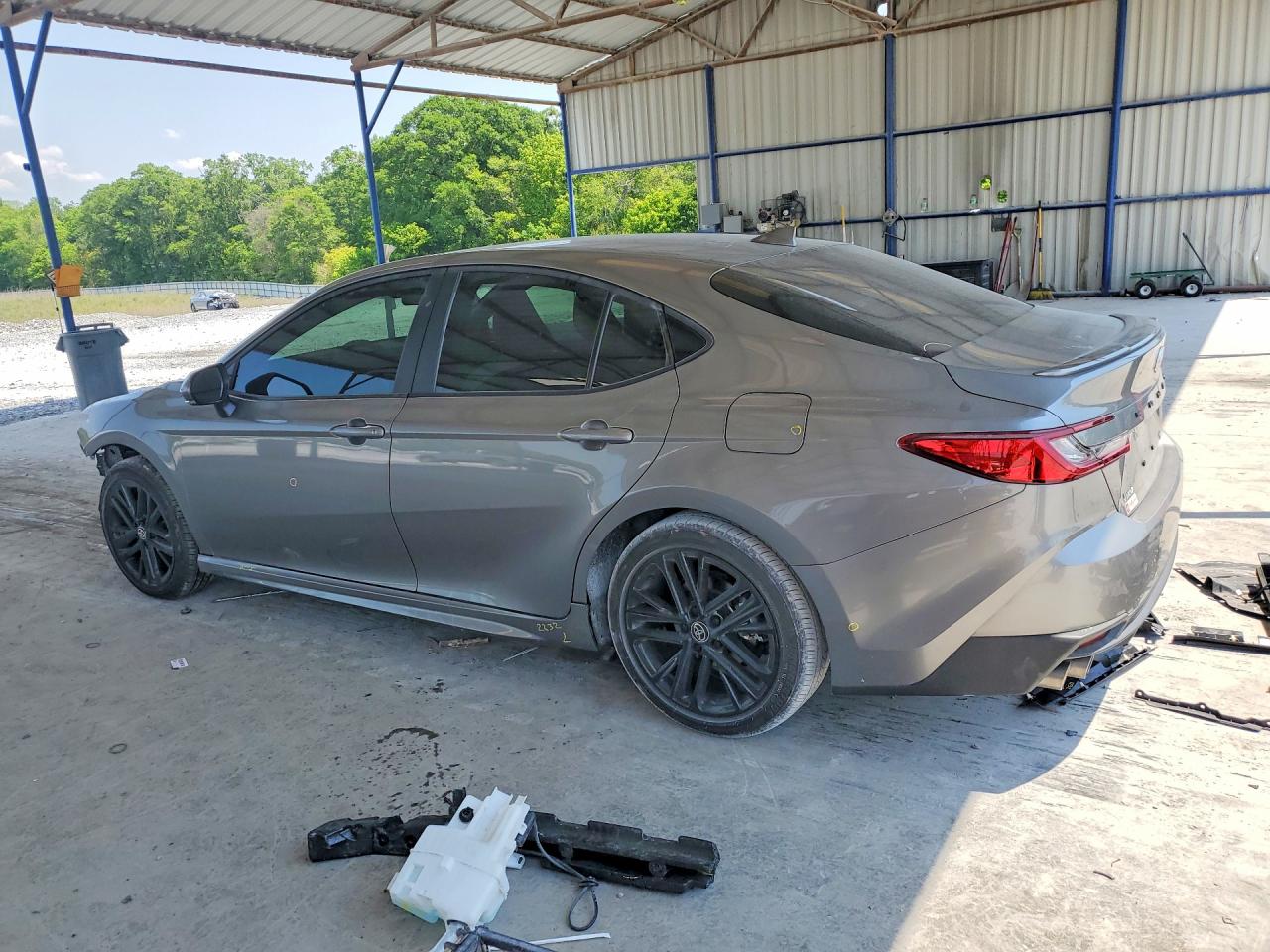 2025 TOYOTA CAMRY SE photo 2